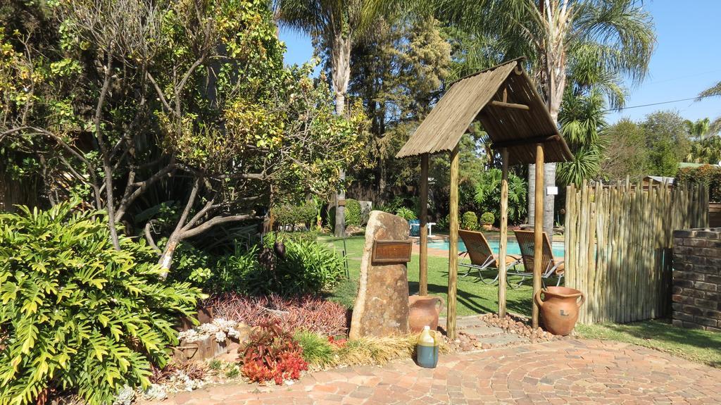 Ciara Guesthouse Pretoria-Noord Esterno foto
