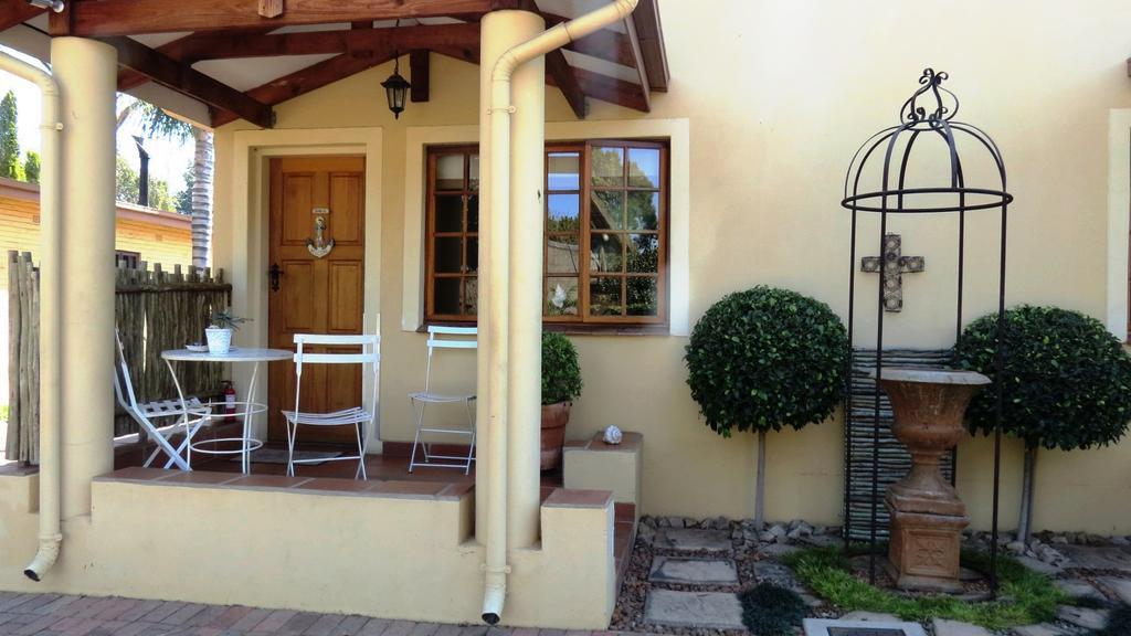 Ciara Guesthouse Pretoria-Noord Esterno foto