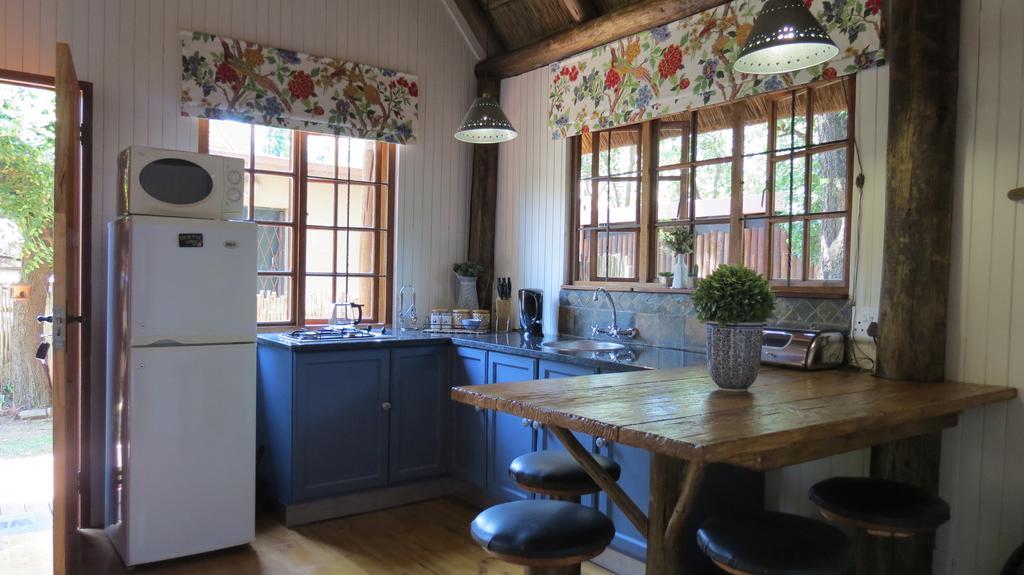 Ciara Guesthouse Pretoria-Noord Esterno foto
